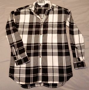 Old Navy Boyfriend shirt flannel